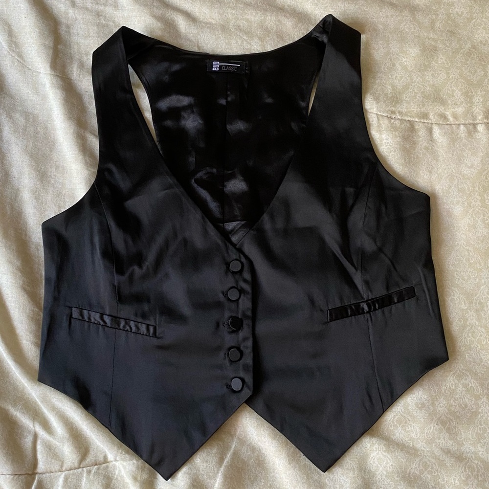 DNA Classic Black Vest